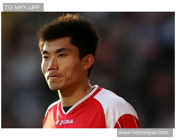 足球明星郑智的精彩瞬间与职业生涯回顾照片集锦