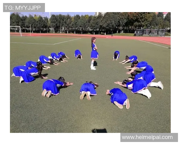 足球明星魅力四射西装搭配尽显绅士风范与运动激情的完美结合